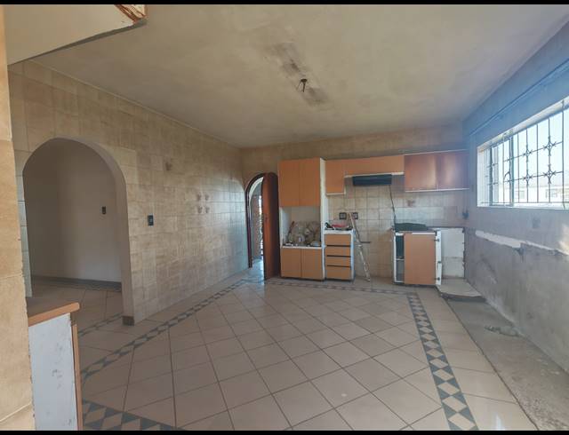 5 BEDROOM FREESTANDING FOR SALE IN TONGAAT BEACH